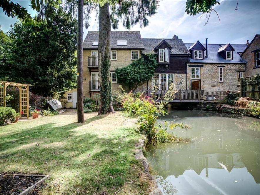 Lime Tree Villa Burford Exterior photo